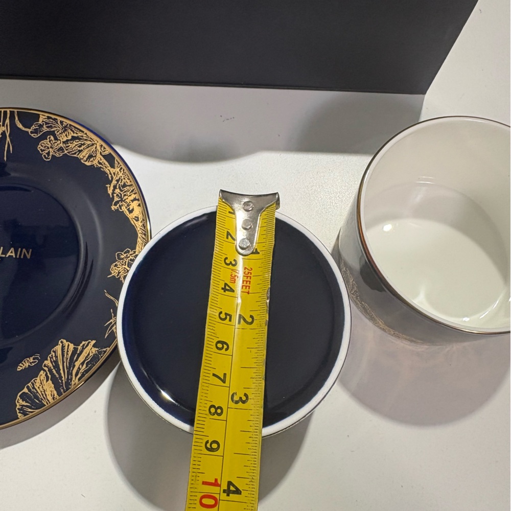 GUERLAIN Gift Porcelain Cups with Saucer Set - Picture 9 of 11
